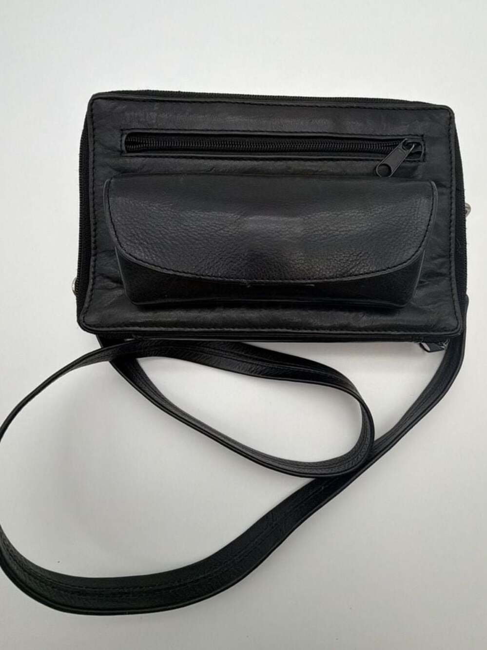 Wilsons Leather Black Leather Crossbody Organizer Wallet Purse Bag
